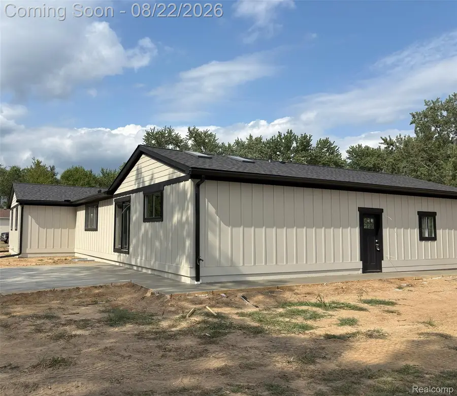 6119 N Ashland Street, Commerce Township, MI 48382 - #2