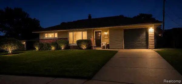 29546 Alvin Street, GardenCity, MI 48135