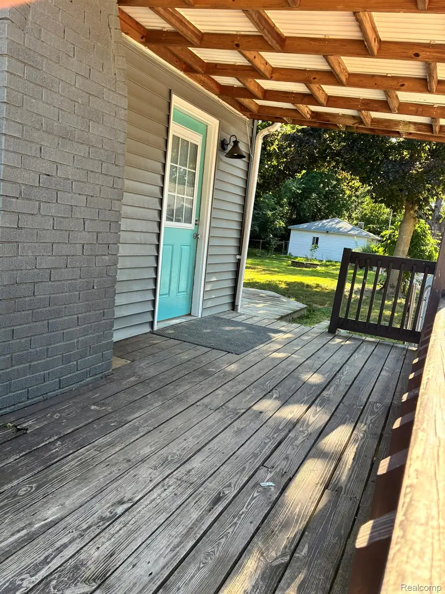 1858 Birchcrest Road, Waterford, MI 48328 - #3