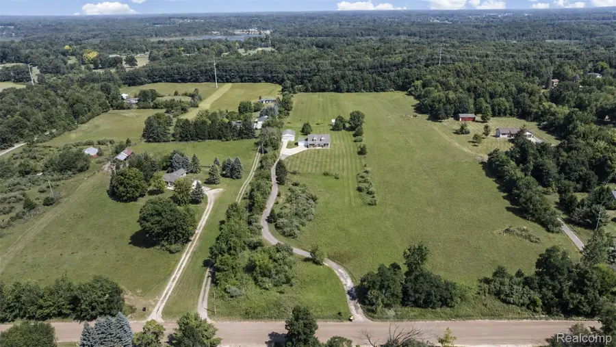 9345 Hogan Road, Fenton, MI 48430 - #2