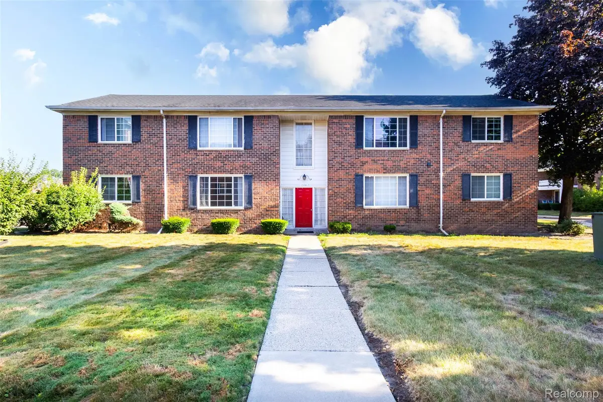 25341 Shiawassee Circle #101, Southfield, MI 48033 - #1