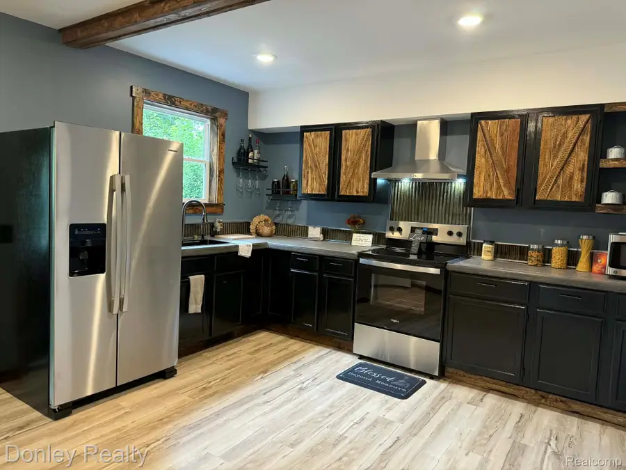 112 Alexander Street, Caro, MI 48723 - #2