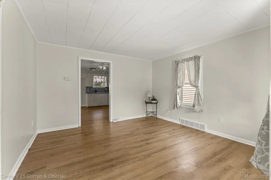 1644 Liberty Avenue, Lincoln Park, MI 48146 - #2