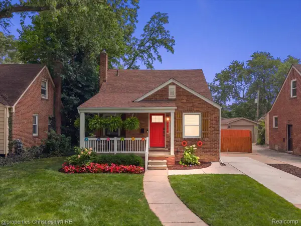 2616 N Wilson Avenue, RoyalOak, MI 48073