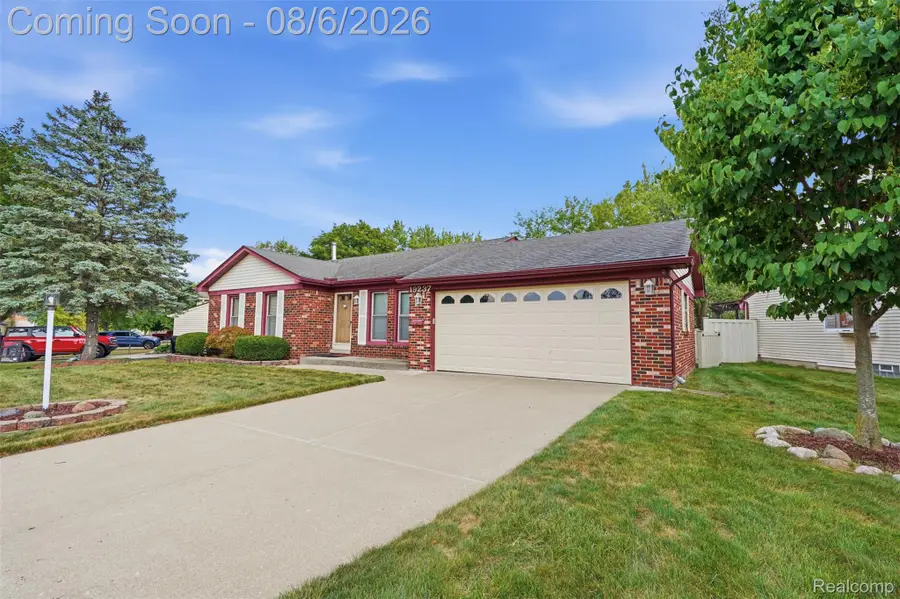 19237 Arlington Drive, Woodhaven, MI 48183 - #3
