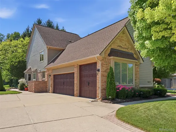 50173 Hedgeway Drive, Utica, MI 48317