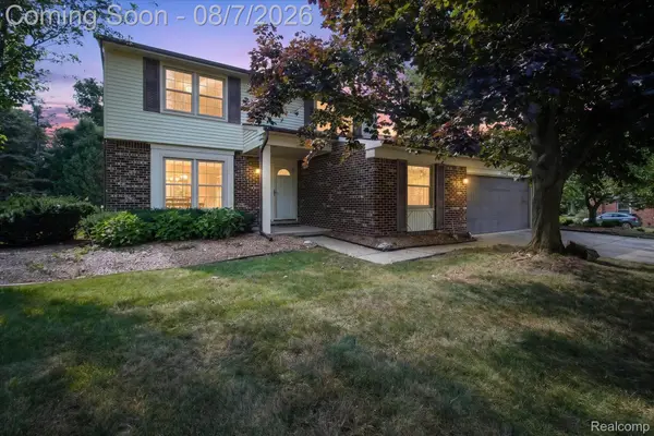 42542 Knollwood Court, Northville, MI 48168