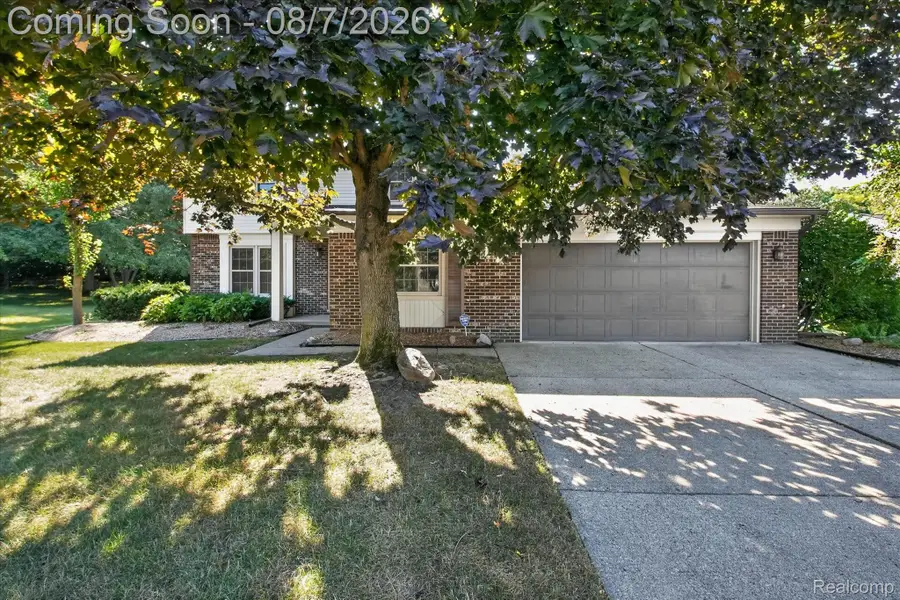 42542 Knollwood Court, Northville, MI 48168 - #3