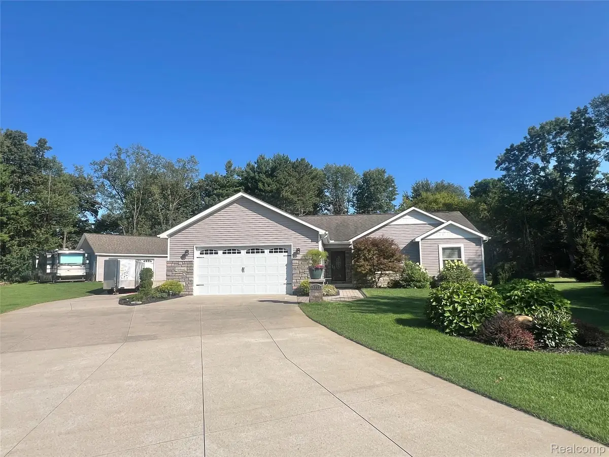 4565 Pommore S, Milford, MI 48380 - #1