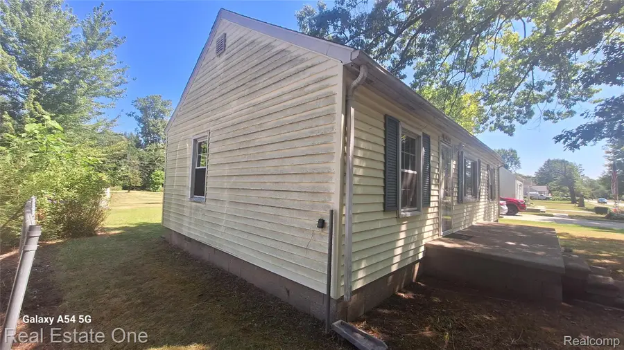 28214 Eton Street, Westland, MI 48186 - #2