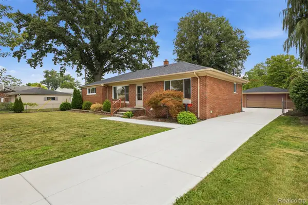 6326 Lathers Street, GardenCity, MI 48135