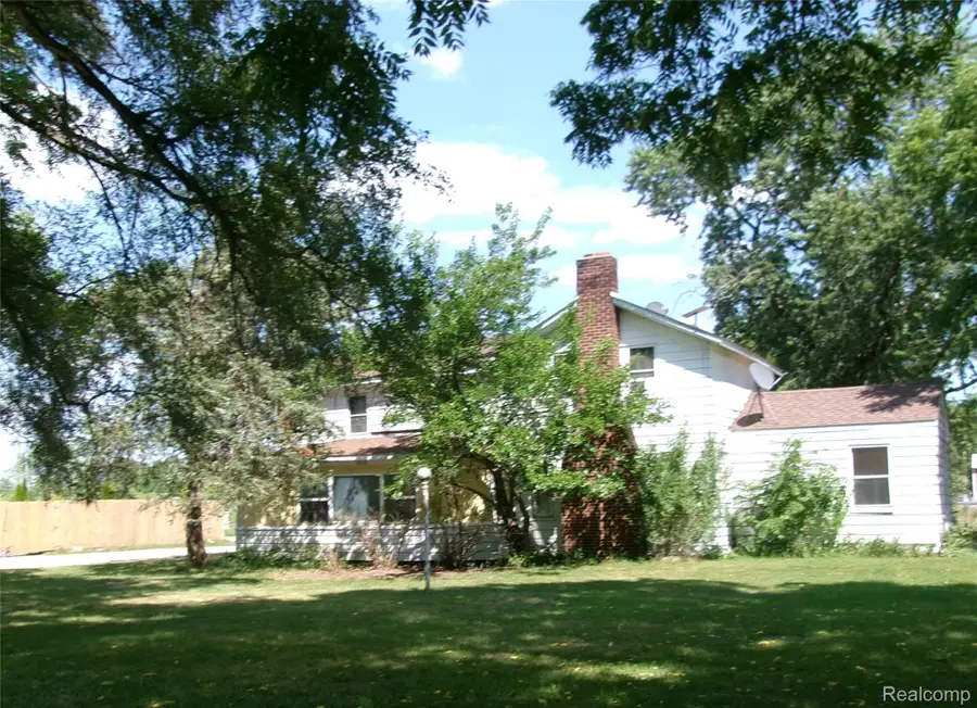 2080 N Milford Road, Highland, MI 48357 - #2
