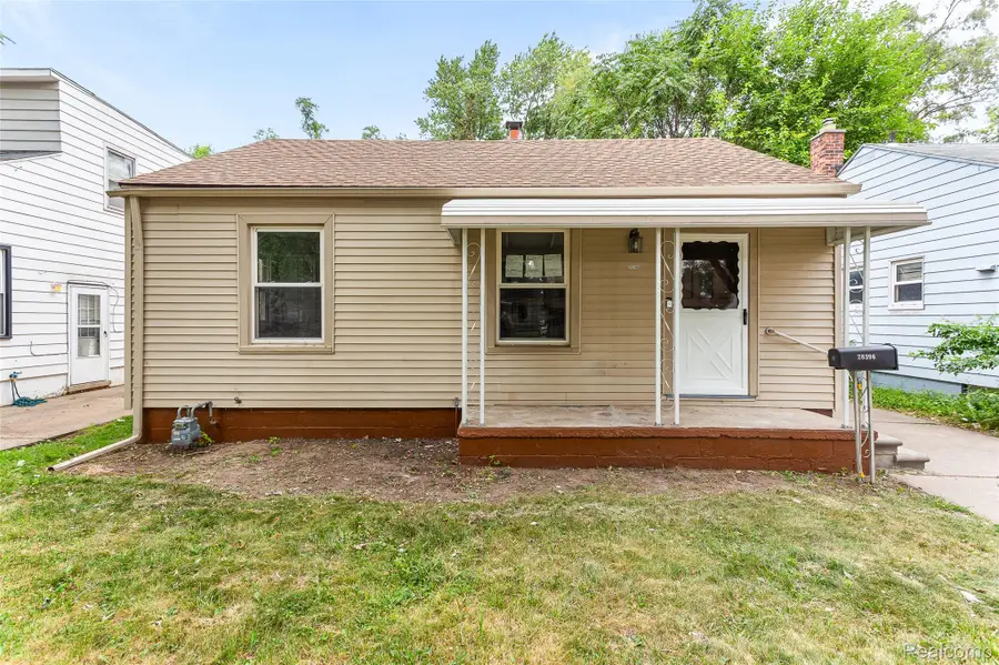 26396 Pennie Street, Dearborn Heights, MI 48125 - #2