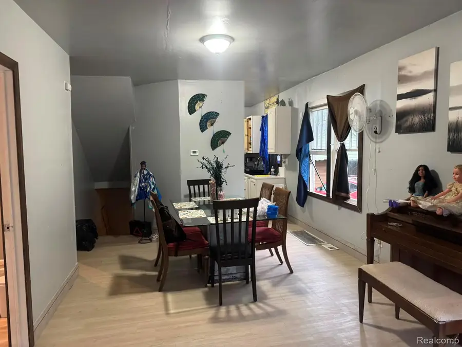 1620 Mabel Avenue, Flint, MI 48506 - #2