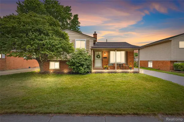 31516 Saint Margaret Street, StClairShores, MI 48082