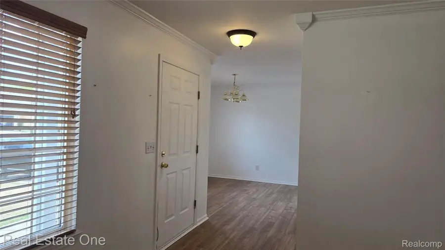 5384 Tall Oaks Drive, Grand Blanc, MI 48507 - #3