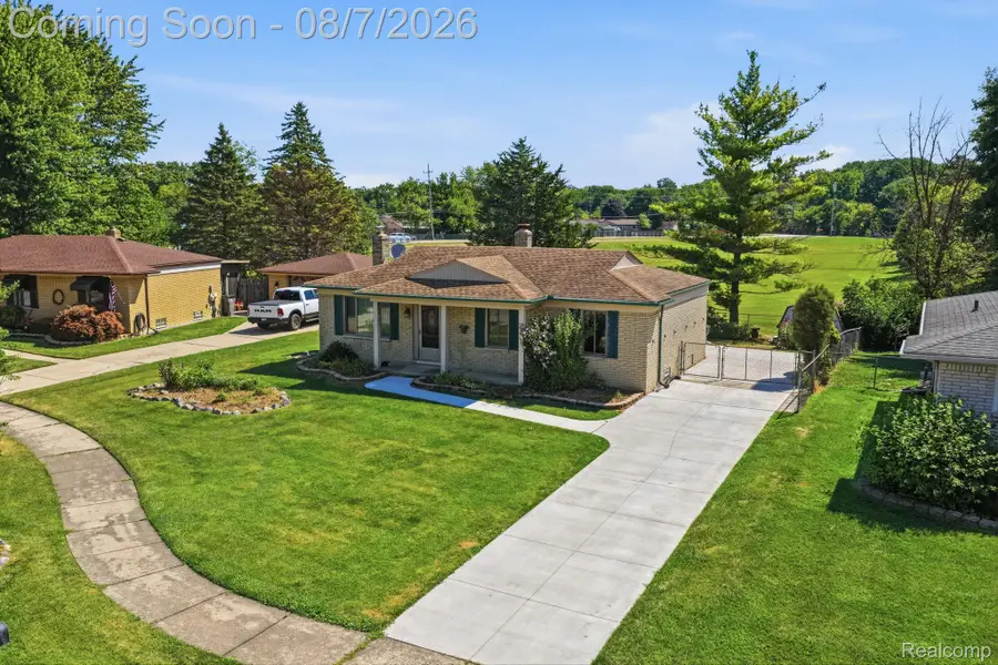 40628 Passmore Drive, Clinton, MI 48038 - #3