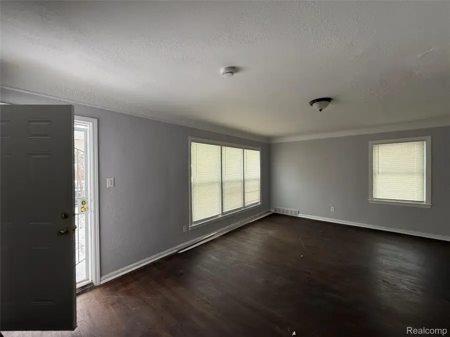 12000 Ashton Avenue, Detroit, MI 48228 - #3