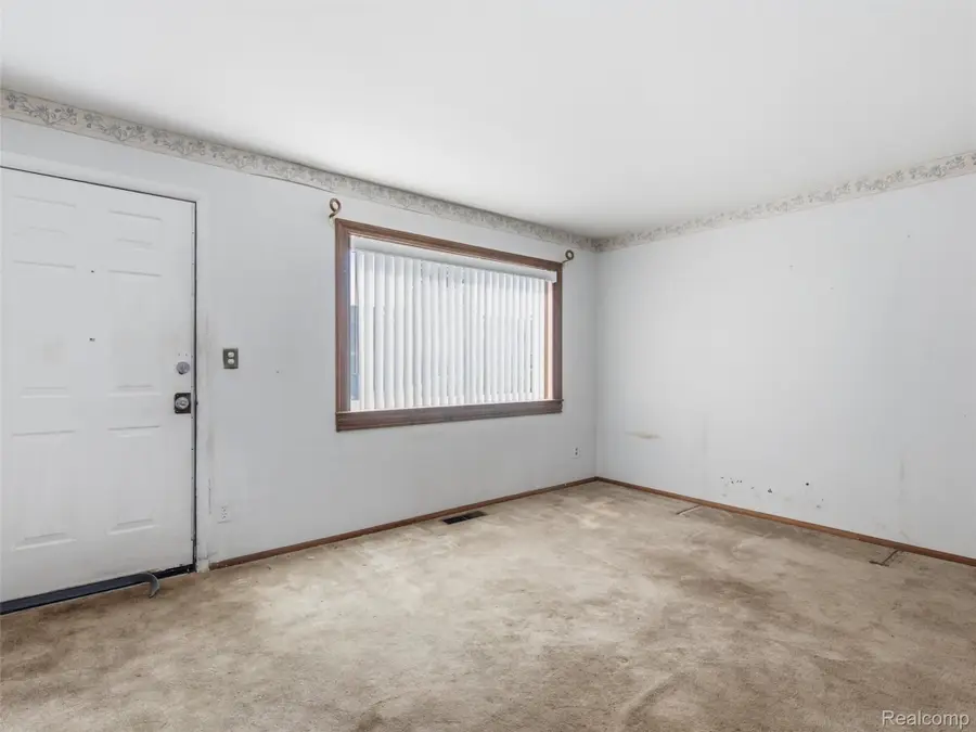 19889 Susan Court, Clinton Township, MI 48035 - #3
