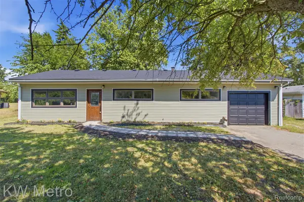 37860 Dardanella Street, Livonia, MI 48152