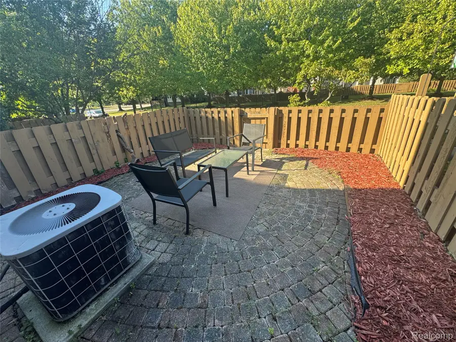 1764 Brentwood Drive, Troy, MI 48098 - #3