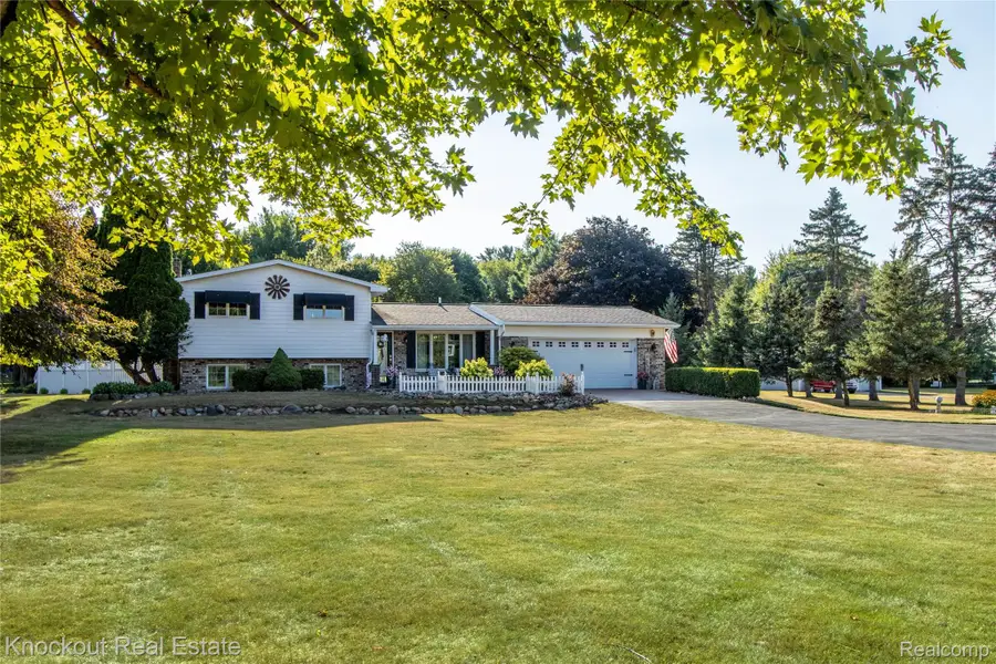14720 Lincoln Road, Chesaning, MI 48616 - #2