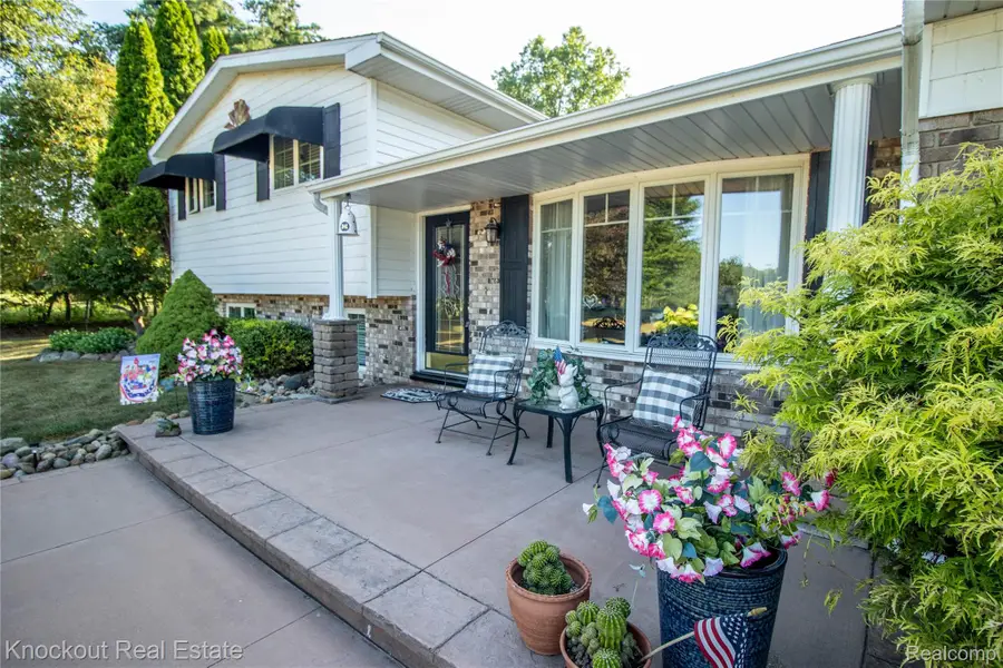 14720 Lincoln Road, Chesaning, MI 48616 - #3