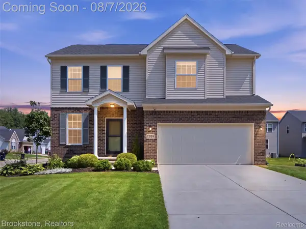 2268 Crystal Crossing Drive, Howell, MI 48843