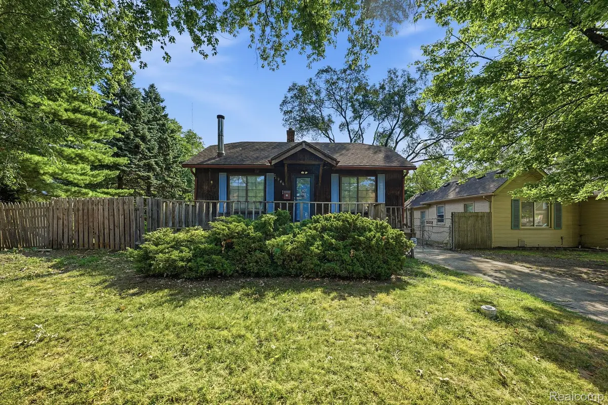 21946 Hayes Avenue, Eastpointe, MI 48021 - #1