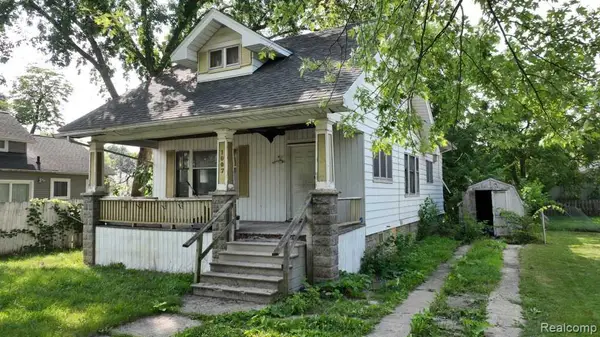 1007 N Oakley Street, Saginaw, MI 48602