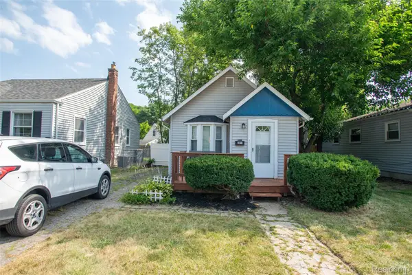 2814 Crooks Road, RoyalOak, MI 48073