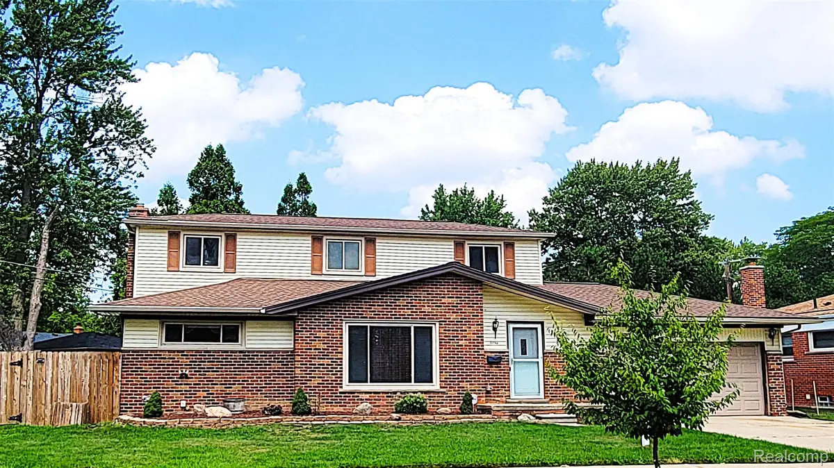 31784 Penn Street, Livonia, MI 48150 - #1