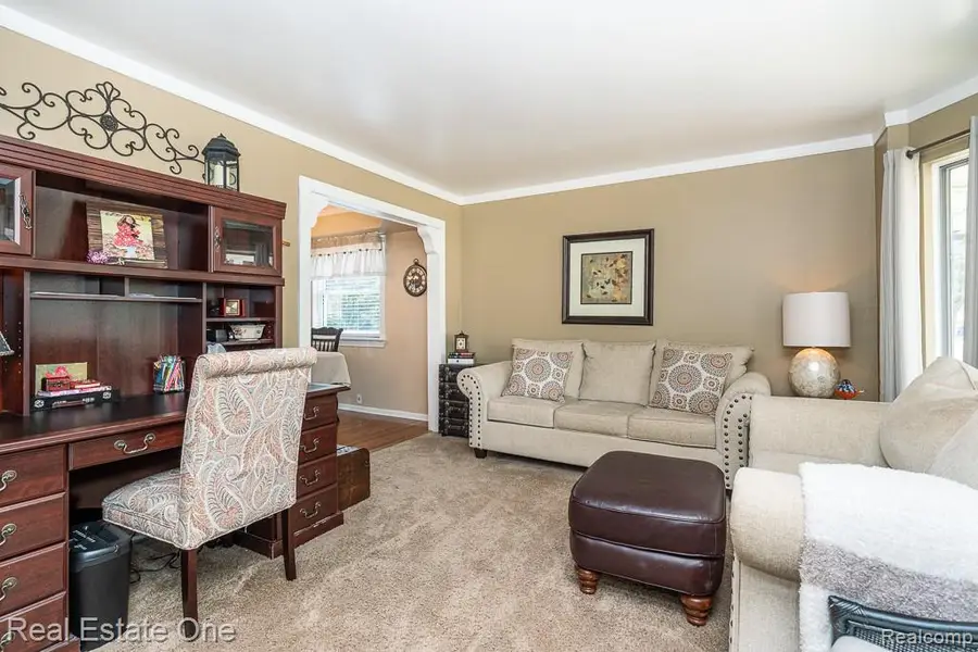 13758 Charrington Drive, Sterling Heights, MI 48313 - #3