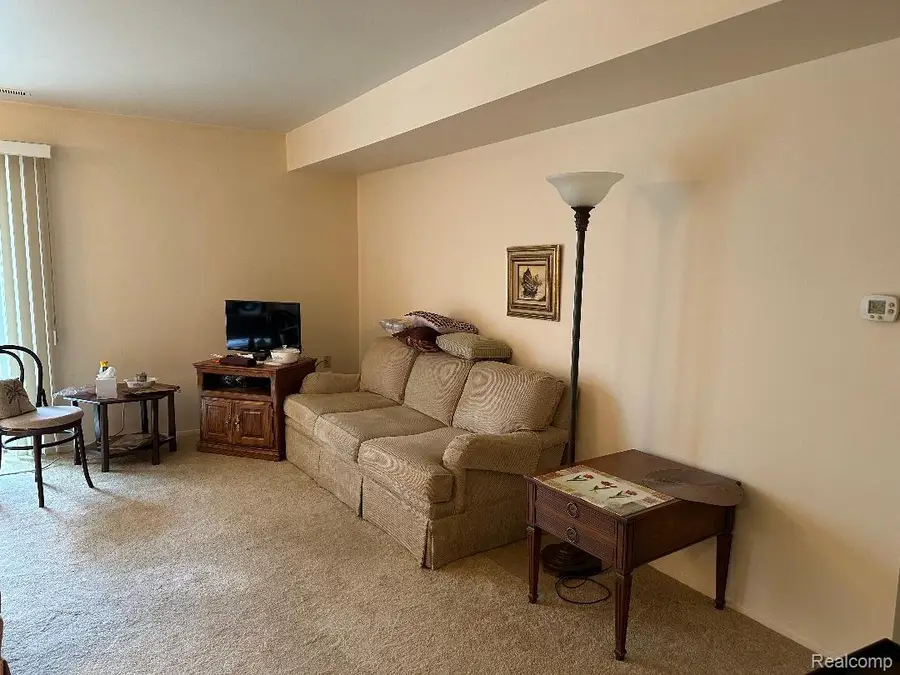 29830 W 12 Mile Road #312, Farmington Hills, MI 48334 - #3