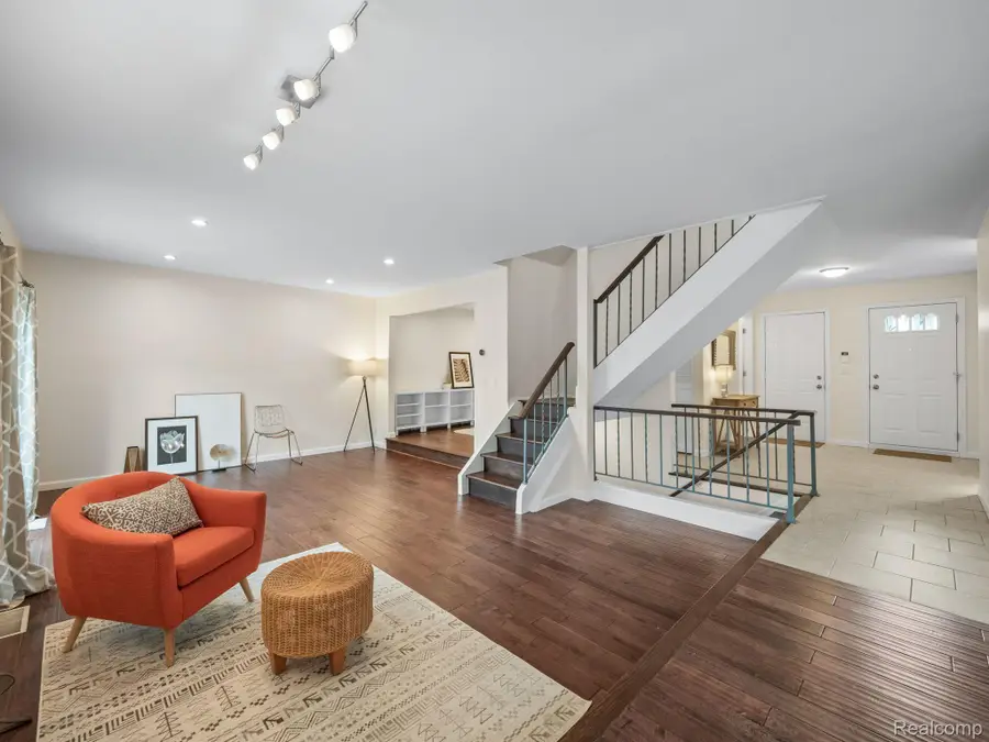 177 E Long Lake Road, Bloomfield Hills, MI 48304 - #3