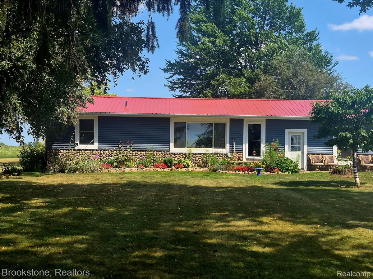 8426 Lake Pleasant Road, Clifford, MI 48727 - #1