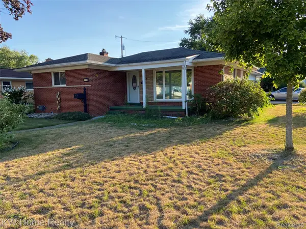 9941 Adams Street, Livonia, MI 48150