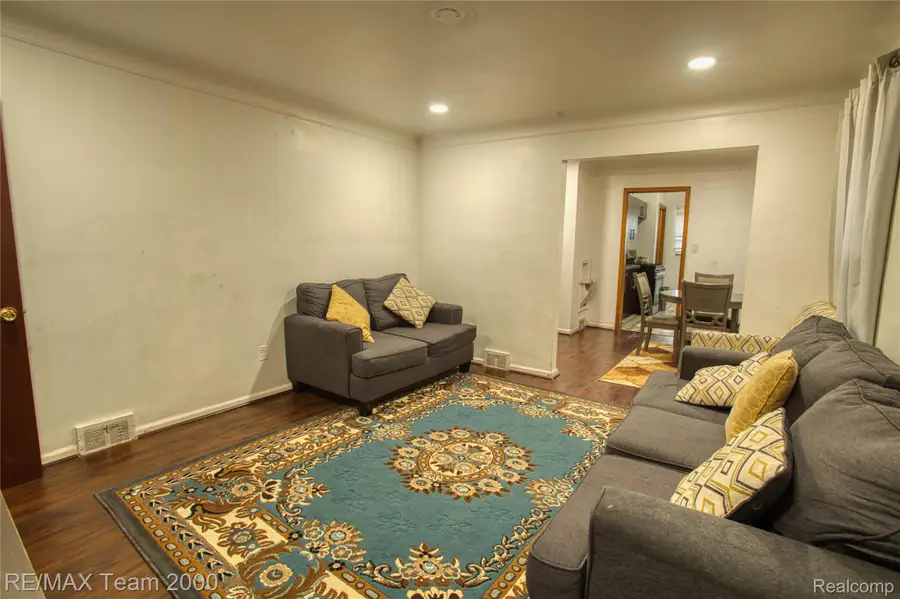 7523 Calhoun Street, Dearborn, MI 48126 - #3
