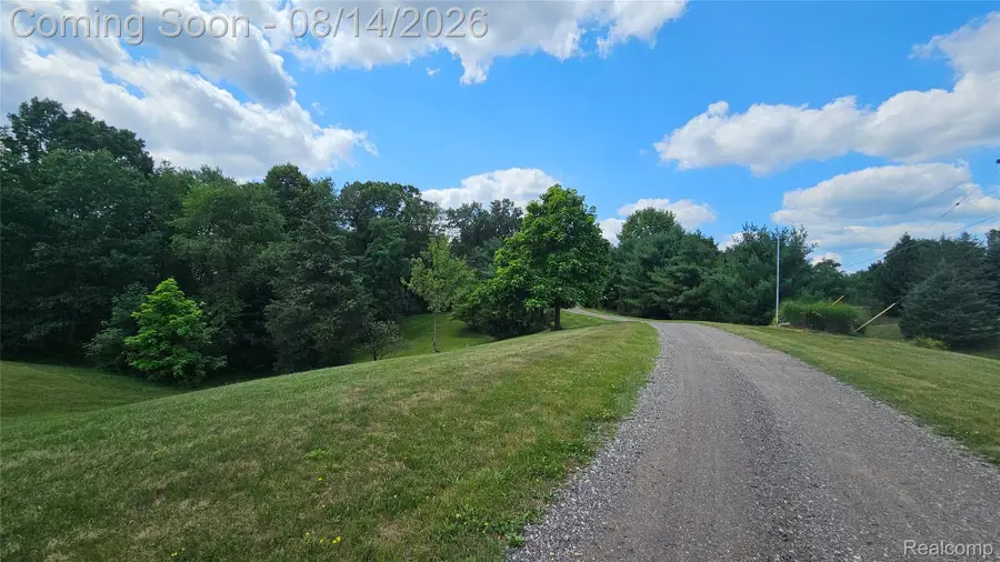 7966 Pettysville Road, Pinckney, MI 48169 - #2