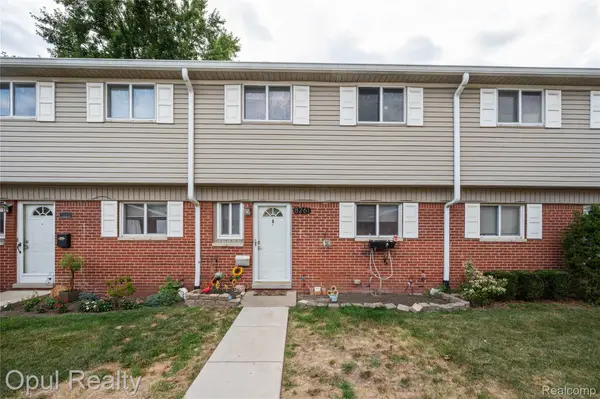 8261 Bristol Street, Westland, MI 48185
