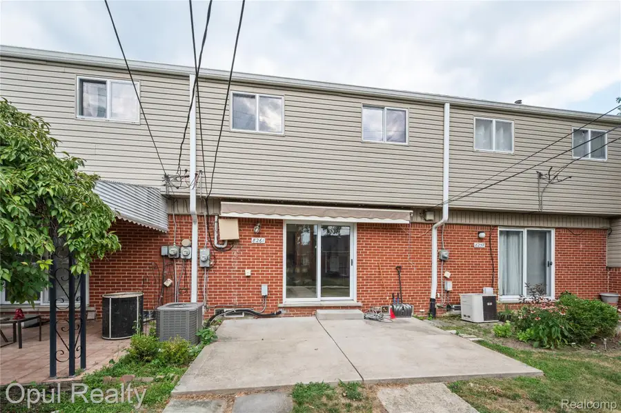 8261 Bristol Street, Westland, MI 48185 - #2