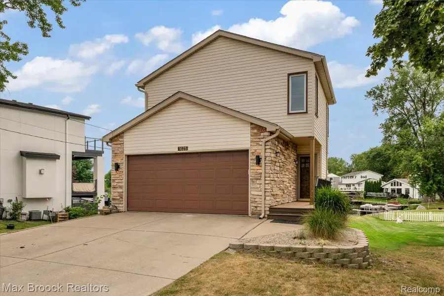 1025 Otter Avenue, Waterford, MI 48328 - #3