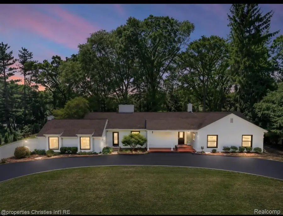 1257 Charrington Road, Bloomfield, MI 48301 - #2