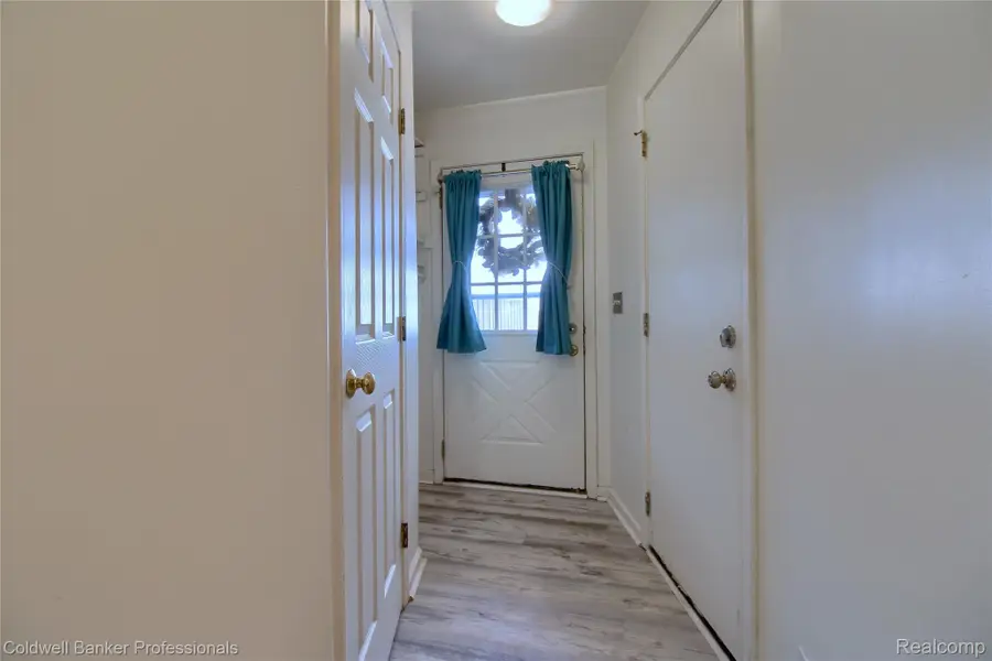 38351 Warner Farms Drive S, Westland, MI 48185 - #3