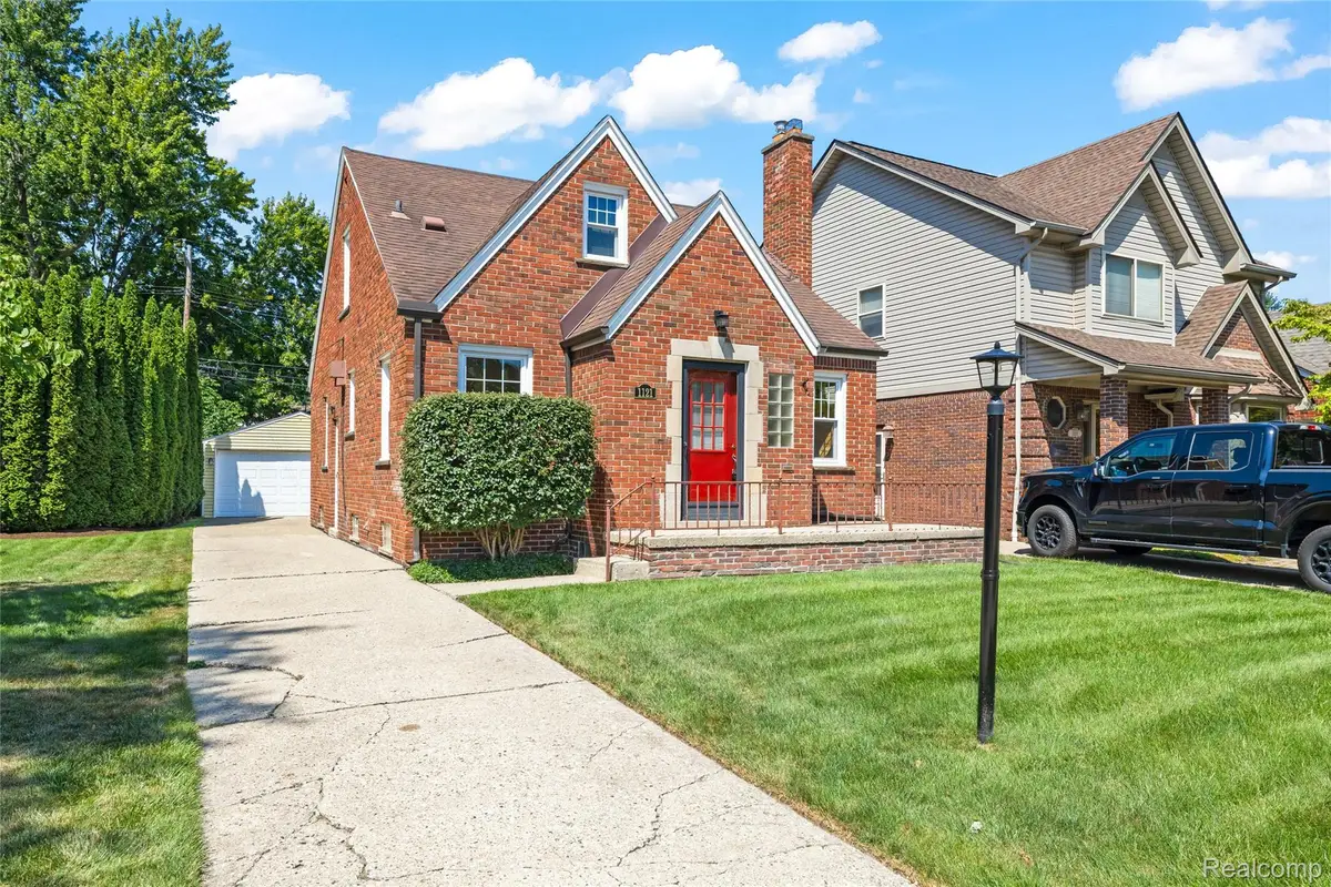 1121 N Vernon Street, Dearborn, MI 48128 - #1