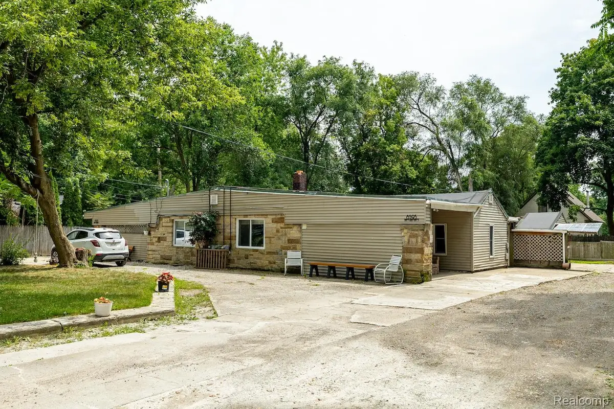 8595 Orchard, Pinckney, MI 48169 - #1