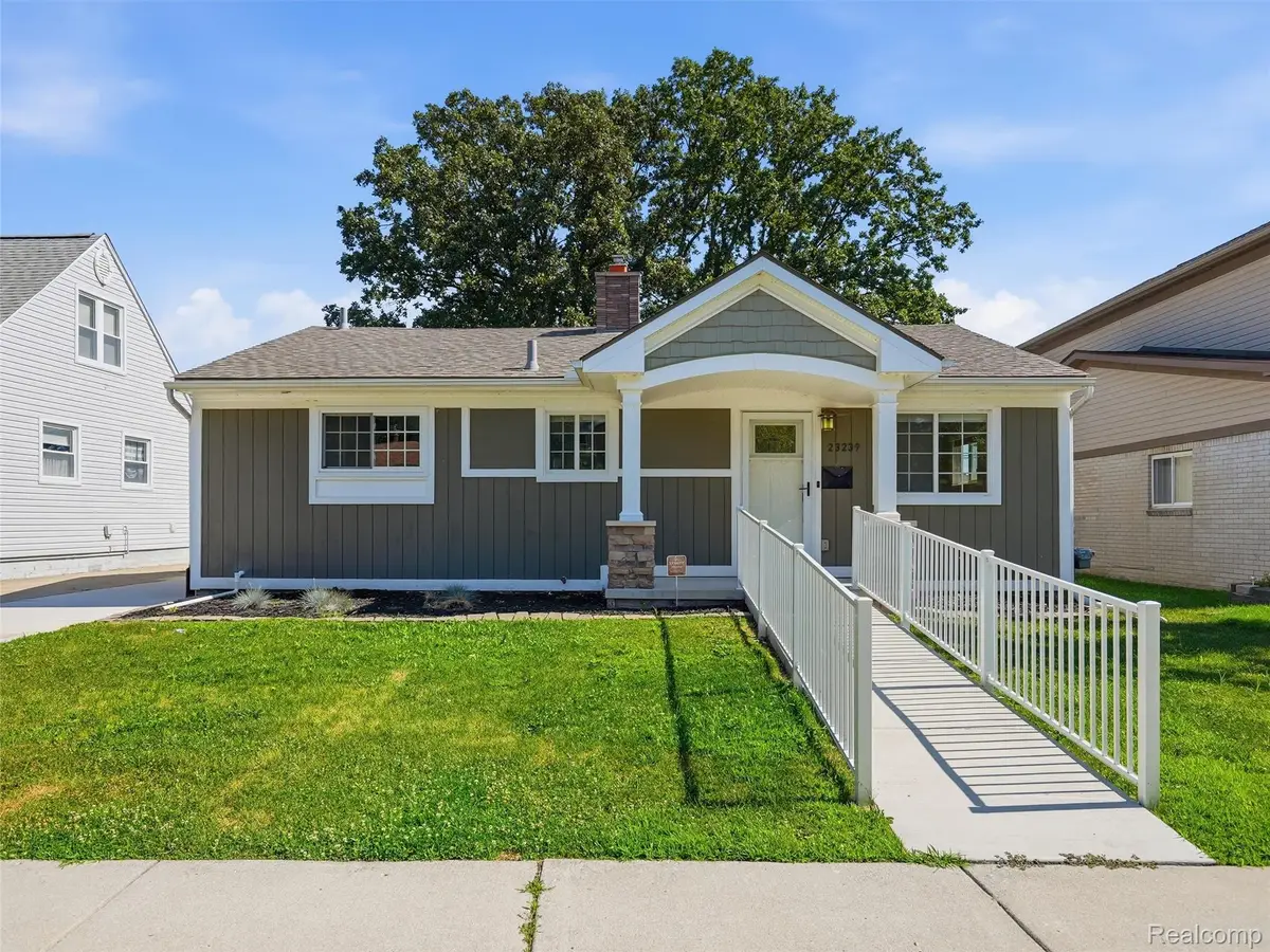 23239 Detour Street, Saint Clair Shores, MI 48082 - #1
