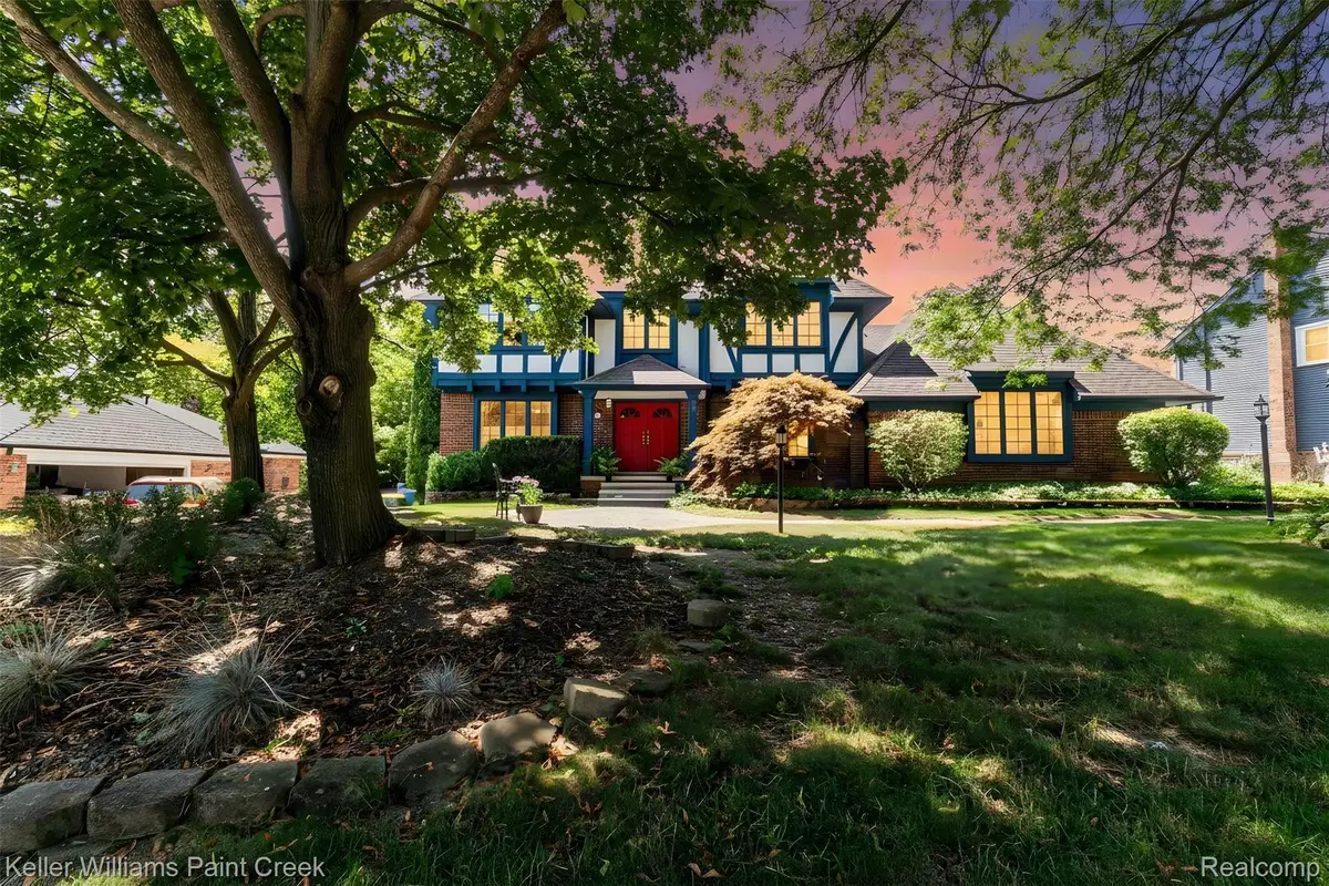 22577 Shadowglen Drive, Farmington Hills, MI 48335 - #1