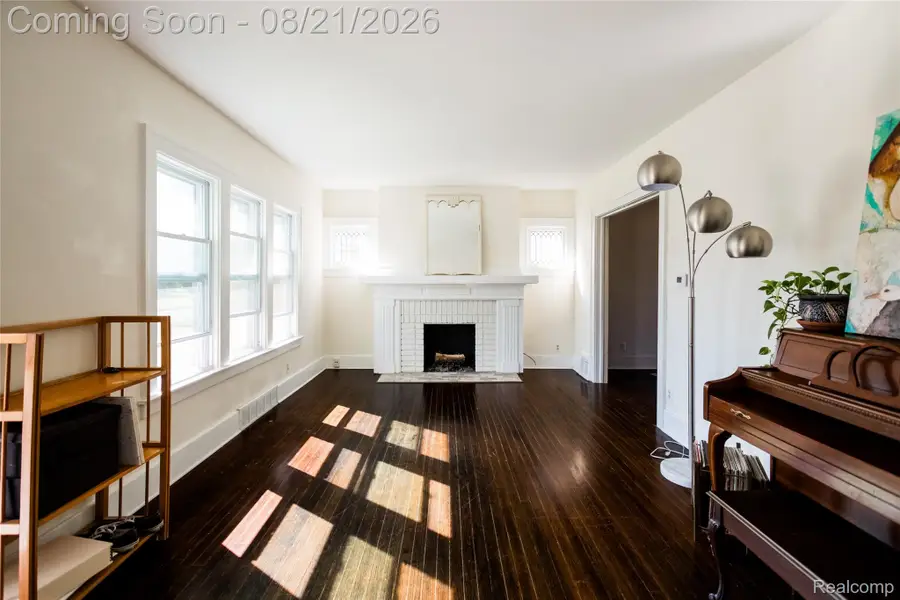 351 Chalmers Street, Detroit, MI 48215 - #2