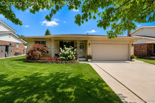 2730 Rhodes Drive, Troy, MI 48083